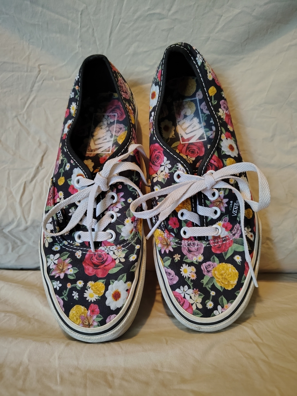 Vans Authentic Lux Floral Canvas Low-Top Sneakers Black & Multicolor Flowers - Picture 5 of 11